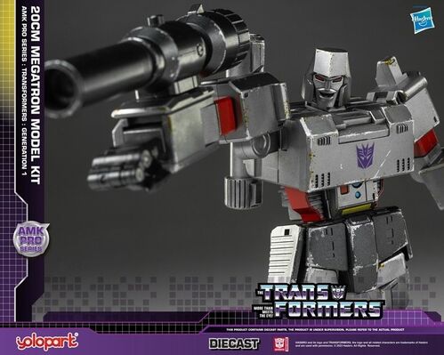 TRANSFORMERS GENERATION ONE AMK PRO SERIES 20cm MEGATRON MODEL KIT