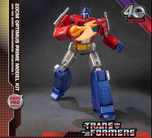 TRANSFORMERS GENERATION ONE AMK PRO SERIES 20cm OPTIMUS PRIME MODEL KIT