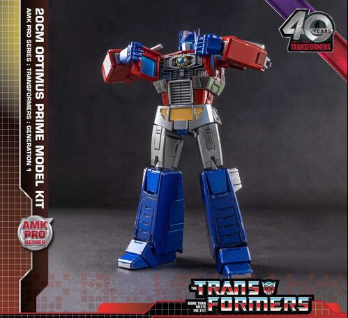 TRANSFORMERS GENERATION ONE AMK PRO SERIES 20cm OPTIMUS PRIME MODEL KIT