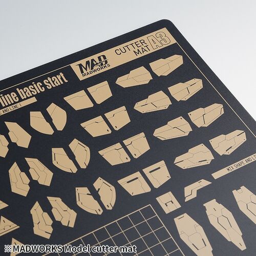 MADWORKS CUTTING MAT B5 WITH PANEL LINES SAMPLES