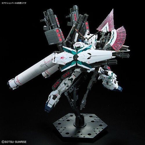 GUNDAM RG -30- UC FULL ARMOR UNICORN GUNDAM 1/144