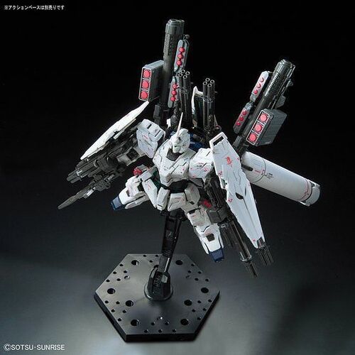 GUNDAM RG -30- UC FULL ARMOR UNICORN GUNDAM 1/144