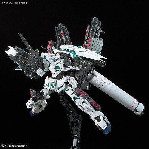 GUNDAM RG -30- UC FULL ARMOR UNICORN GUNDAM 1/144